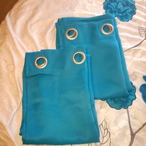2 panel room darkening curtains (teal)
